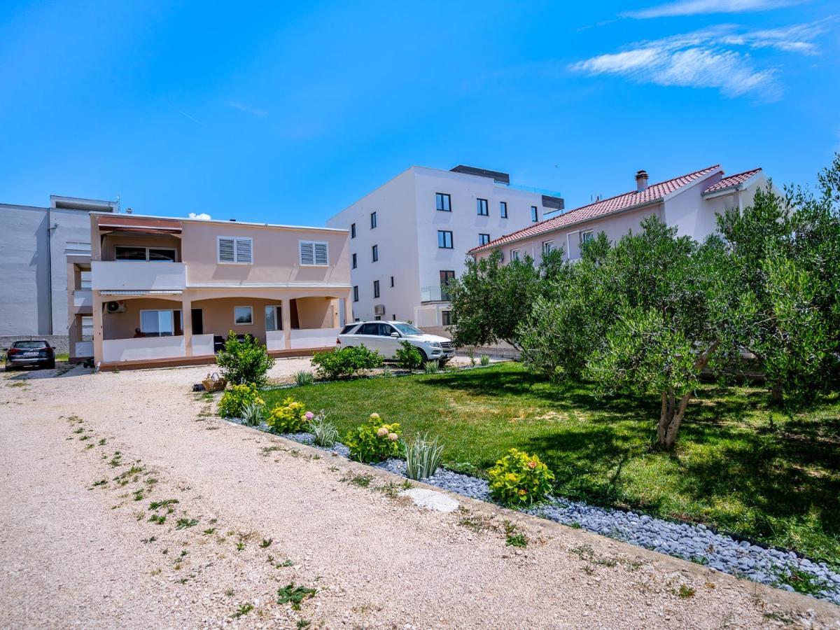 Apartmani Vinko Bibinje Exteriér fotografie
